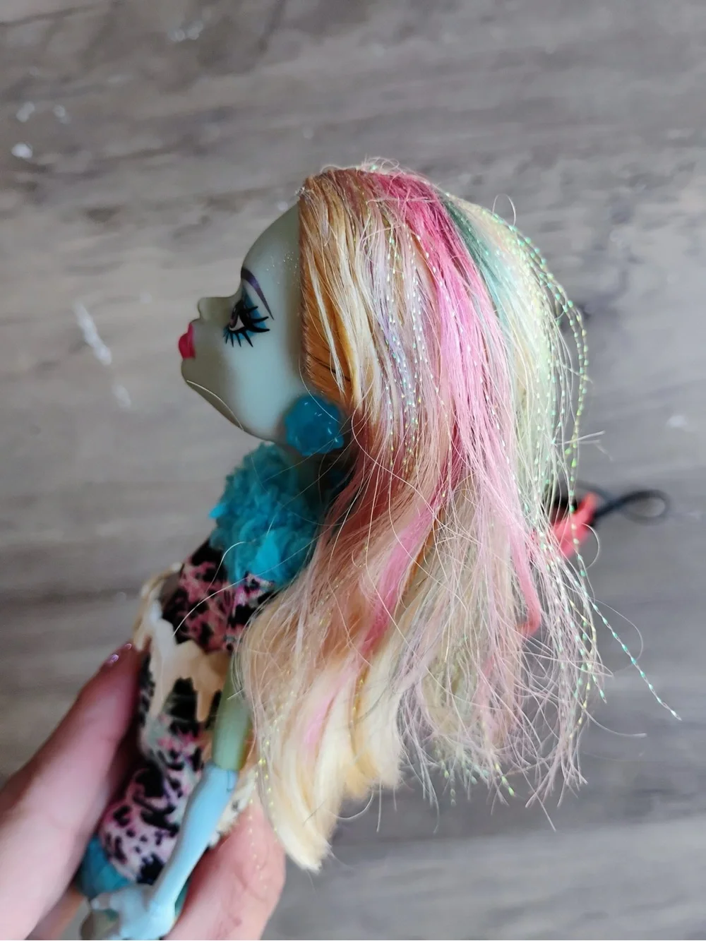 Abbey Bominable Art Class Monster high G1 doll